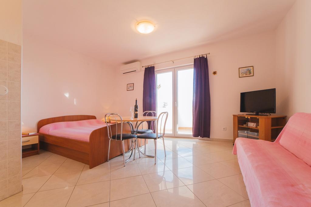 Apartments Dada Omis Room photo