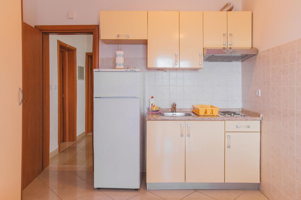 Apartments Dada Omis Room photo