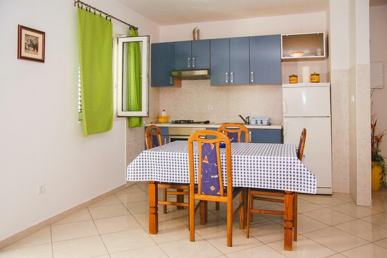 Apartments Dada Omis Room photo